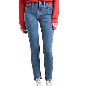 721 levis high rise skinny jeans